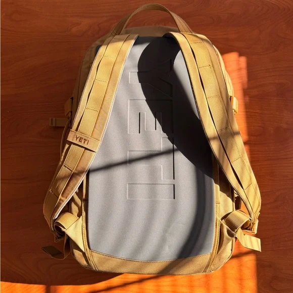 YETI Crossroads 27L Tan Backpack - Picture 3 of 6